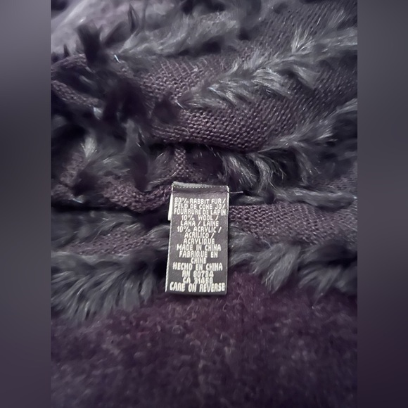 BCBG Rabbit Fur Off-Shoulder Top Black NWT - Picture 7 of 9